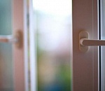 В Астрахани ребенок выпал из окна детской больницы