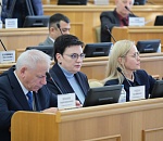 Дума Астраханской области внесла поправки в закон о мерах соцподдержки