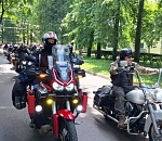 Бег «железных коней» в знак благодарности: в Астрахань нагрянул неординарный общероссийский мотопробег