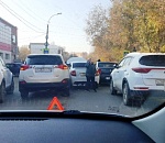 В Астрахани четыре легковые машины устроили ДТП и наглухо закрыли ул. Моздокская