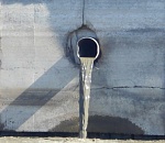 В Астрахани слив нечистот в Волгу стал причиной проверки