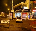 В Астрахани авто чуть не врезалось в стриптиз-бар, есть пострадавшие