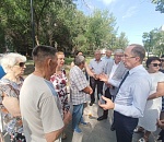 Астраханцы больше часа делились с Игорем Седовым проблемами своего микрорайона