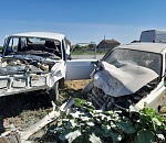 Под Астраханью в аварии с участием «Жигули» пострадали три человека