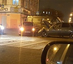 В Астрахани образовались несколько паровозиков из разбитых машин (ВИДЕО)