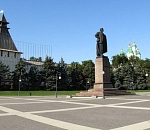 На площади Ленина в Астрахани теперь нельзя парковаться