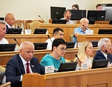 Астраханские депутаты освободили две социальные категории граждан от транспортного налога