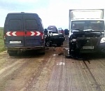 ДТП под Астраханью: фургон дорожной службы, грузовик и легковушка
