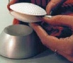 Двум астраханцам удалось обмануть жесткий датчик и украсть рубашку 