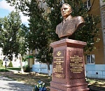 В Астрахани День ВДВ начнется возле памятника основателю «воздушной гвардии»