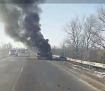 Под Астраханью горит фура с метаном: видео