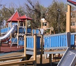 В сквере Коновалова в АЦКК установили новые спортивные и детские площадки