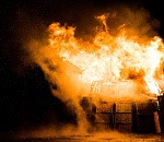 Двое астраханцев погибли в пожарах за сутки