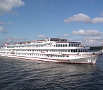 Под Астраханью сняли с мели теплоход «Светлогорск»