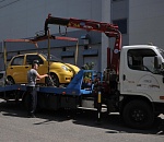 С улиц Астрахани эвакуируют машины