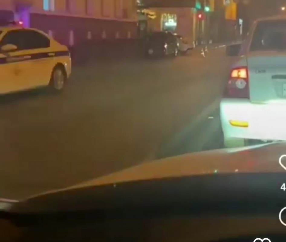 Жесткая авария в центре Астрахани, есть пострадавшие