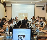 Память Императора Николая II почтили в астраханской научной библиотеке