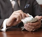 Астраханский бизнесмен наварился на благоустройстве Черноярского района и ремонте школьного спортзала