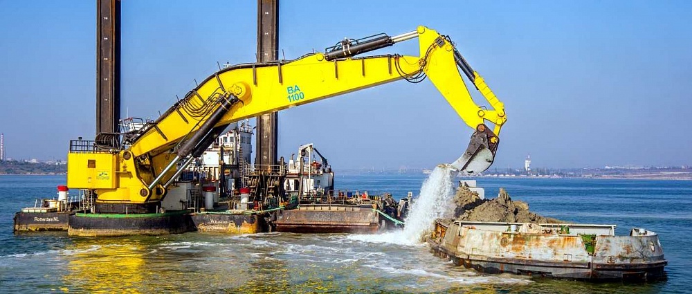 Со дна Волго-Каспийского морского судоходного канала поднимут более 5 млн. м³ грунта
