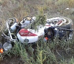 Под Астраханью мотоцикл съехал на обочину: двое в больнице