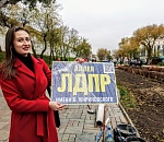 В Астрахани заложили Аллею Жириновского под боком памятника Ульянову