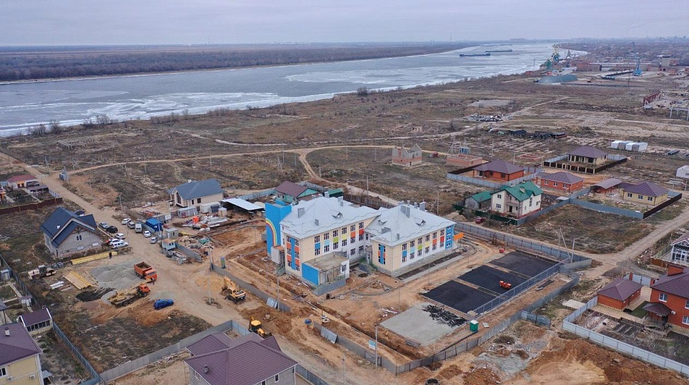 В поселке Новолесное под Астраханью строят детский сад