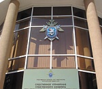 Сотрудники астраханского Следственного комитета делают ремонт в квартире девочки, пострадавшей от педофила в Разночиновке