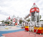 ЛУКОЙЛ отремонтировал площадки «Нефтеград» и «Островок добра» в центре Астрахани
