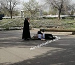 В Астрахани на студента упал столб. Парень в реанимации