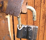 Астраханец похитил бывшую жену, узнав, что ее личная жизнь стала налаживаться