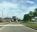 В Астрахани дорожники нарисовали "зебру", ведущую с газона на газон