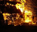 В Астраханской области ночью горели сараи