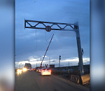 Ограничительную рамку на астраханском мосту сломали спустя 3 дня