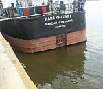 В Волгу в Астрахани слили нефтепродукты