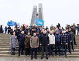 Астраханский губернатор принял участие в траурном митинге у Мемориала Славы в поселке Хулхута 