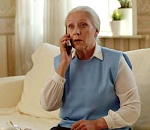 В Астрахани трижды обманули пенсионерок по схеме «Ваш родственник виновен в ДТП»