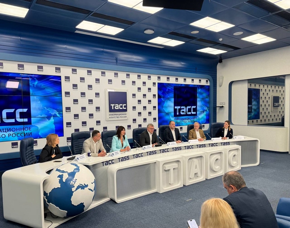 Игорь Бабушкин: Каспийский медиафорум объединяет и позволяет слышать друг друга