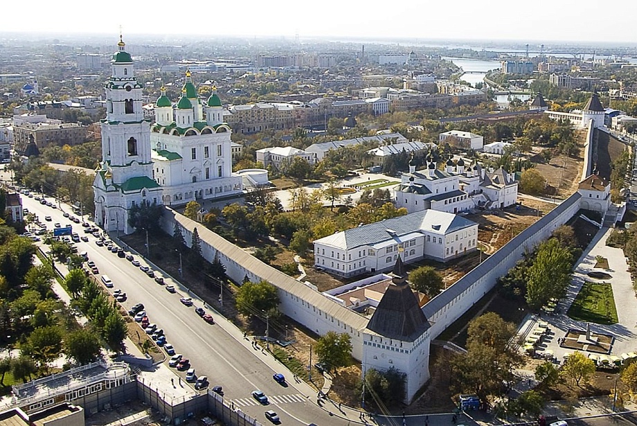 Астраханский Кремль доверят реставраторам храма Василия Блаженного