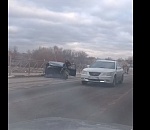 Машину разорвало на части в страшной аварии в Астрахани