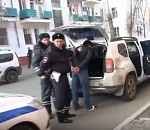 Видео оперативного задержания на улице Володарского