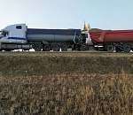 Под Астраханью на ремонтируемом участке трассы погиб дальнобойщик 