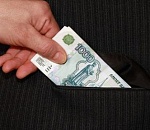   Директор астраханской школы установил таксу для приема учителей на работу