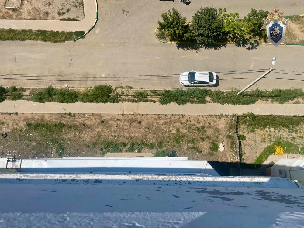 Астраханец из-за ревности столкнул товарища с балкона 9 этажа