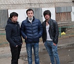 В Астрахани трое парней спасли из огня мать и двоих детей