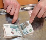 Депутат Думы Астраханской области не выдержал и предложил федеральным чиновникам испытать на себе прожиточный минимум