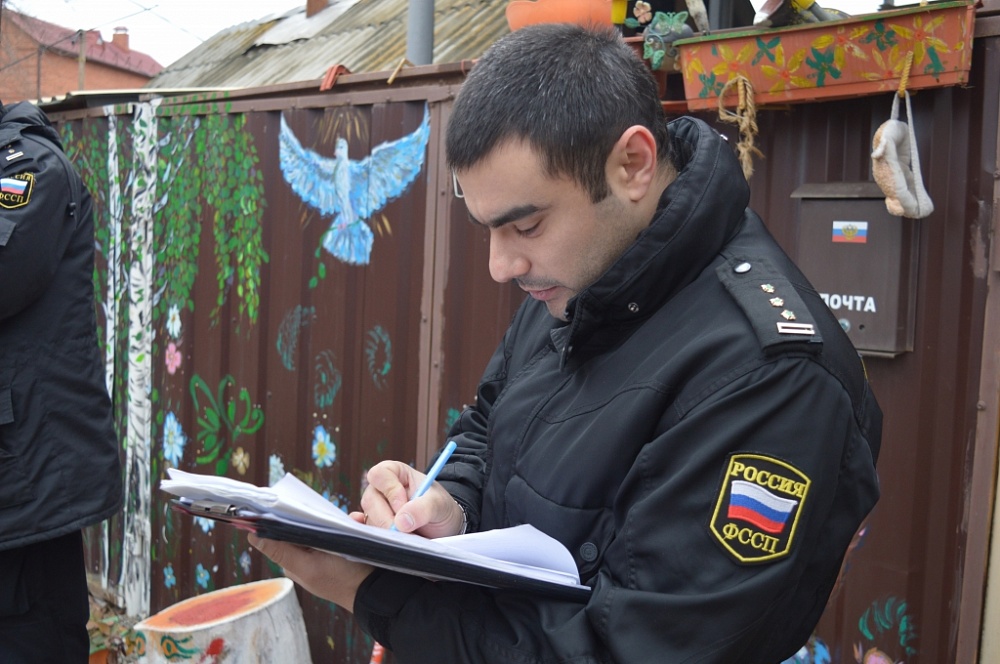 Беседка раздора: приставам пришлось участвовать в соседских войнах астраханцев