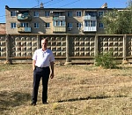 Астраханский сенатор Александр Башкин показал «Берлинскую стену» в Ахтубинске, за которой время текло по-другому