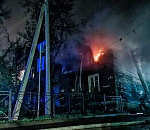 Следком уточняет: горевший в Астрахани жилой дом был расселен еще семь лет назад