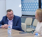 Игорь Мартынов поблагодарил камызякских женщин за активную гражданскую позицию