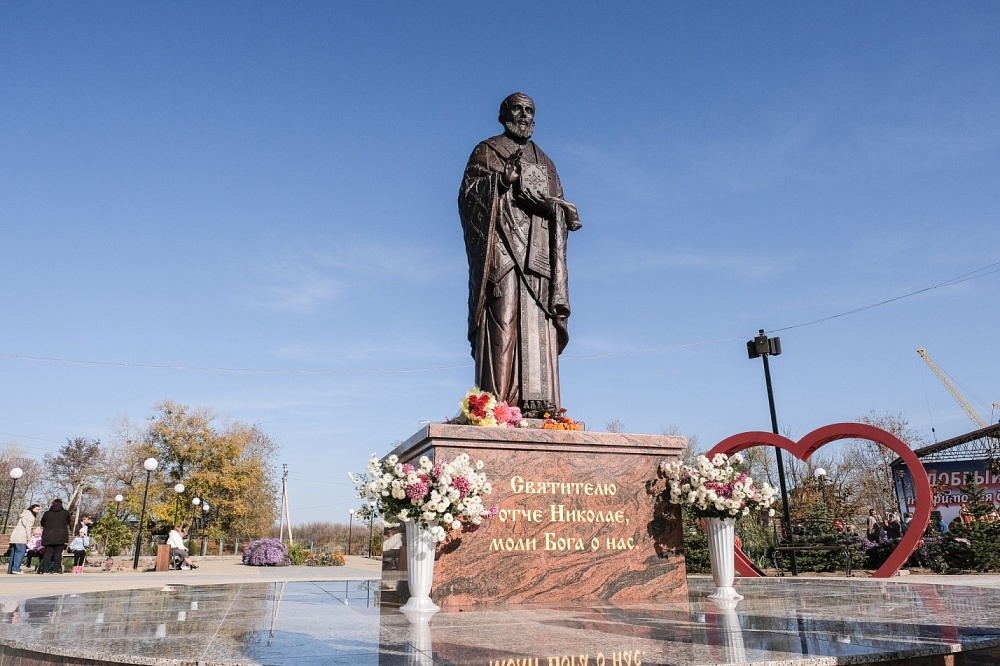 В Астраханской области открыли новый памятник